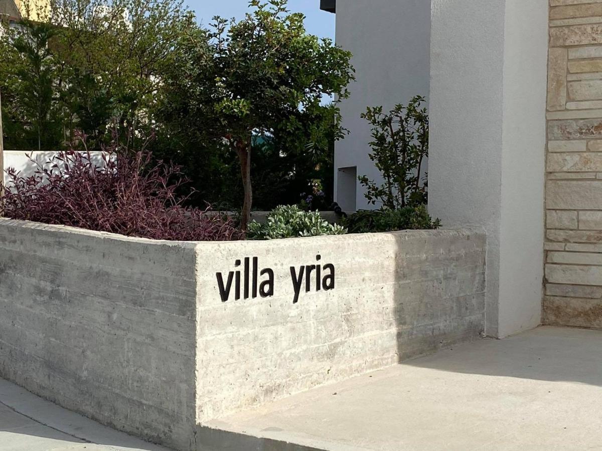 Villa Yria Coral Bay Exterior photo